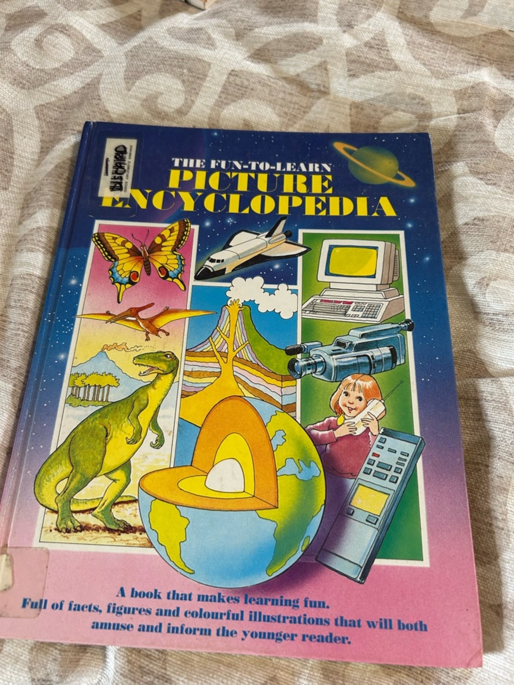 The Fun-to-Learn Picture Encyclopedia - Colorful Science & Nature Cover
